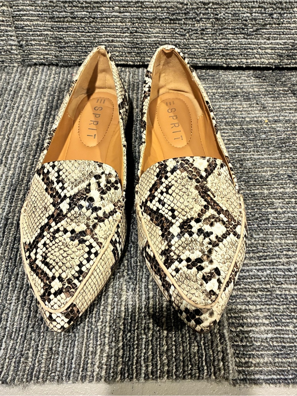 Esprit Women's Snakeskin-Print Pointed Loafers in Beige and Black
